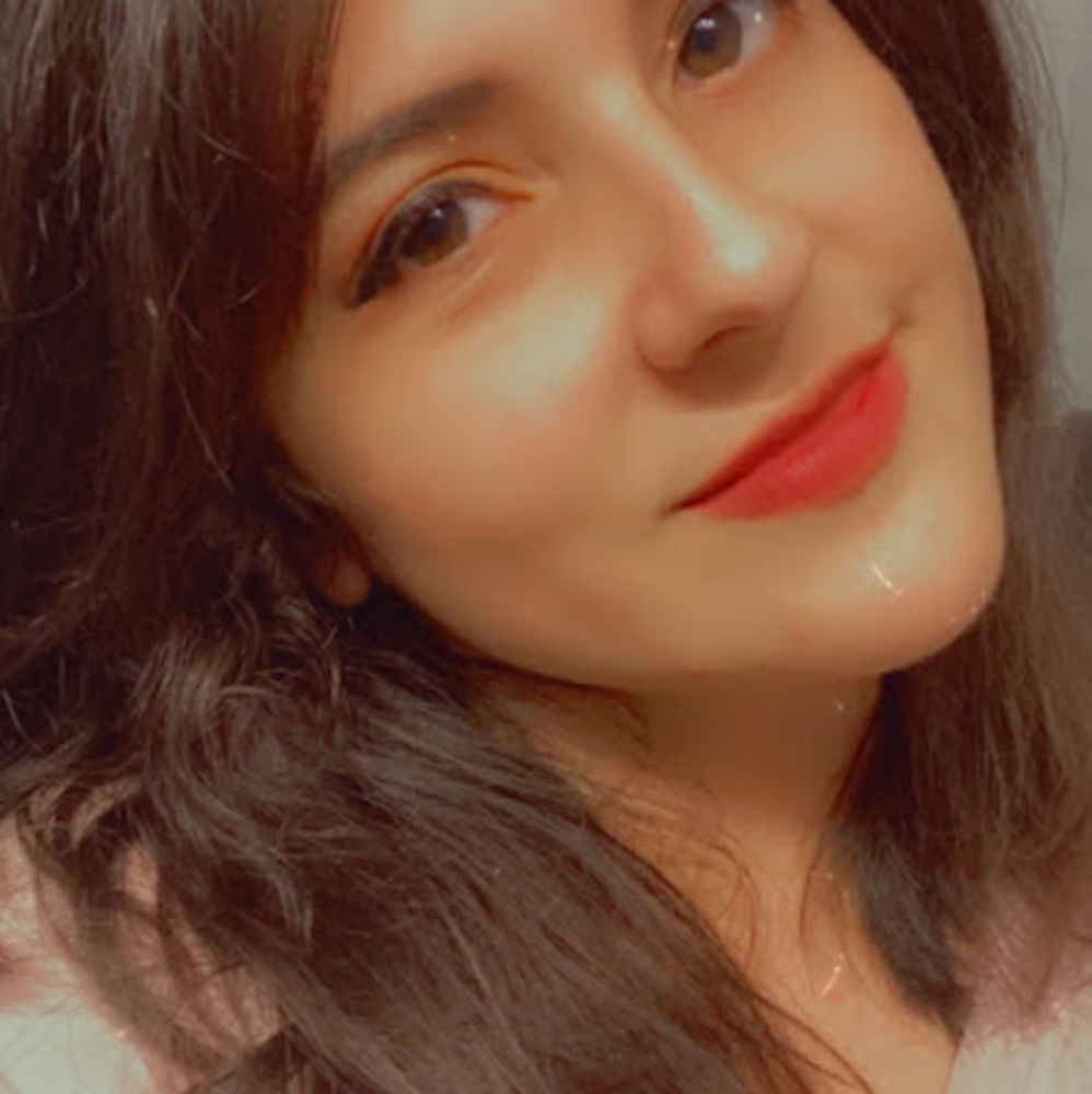 Meet your Posher, Adriana